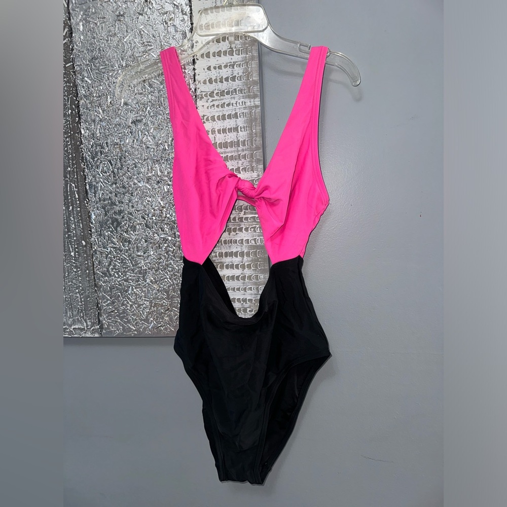 Tommy Hilfiger Cutout One Piece Bathing suit